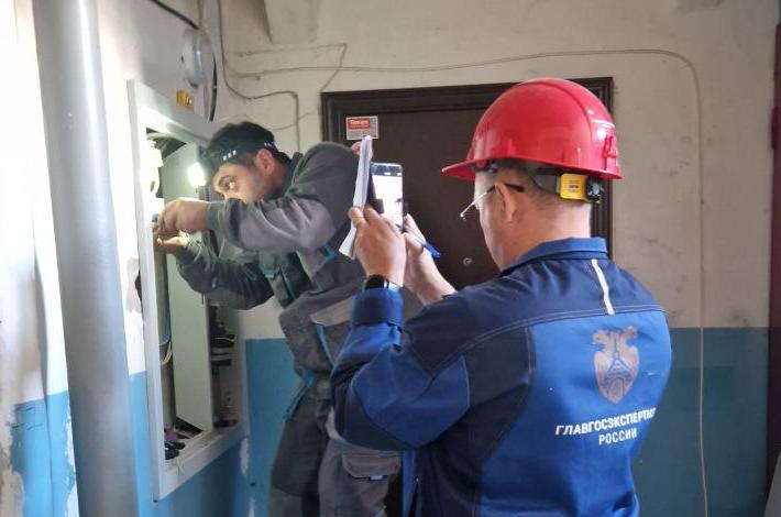 В Тюменской области продолжается съёмка процессов капремонта домов для федеральной нормативно-сметной базы