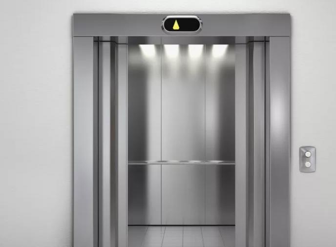 120 лифтов заменил Фонд капитального ремонта Тюменской области в 2025 году