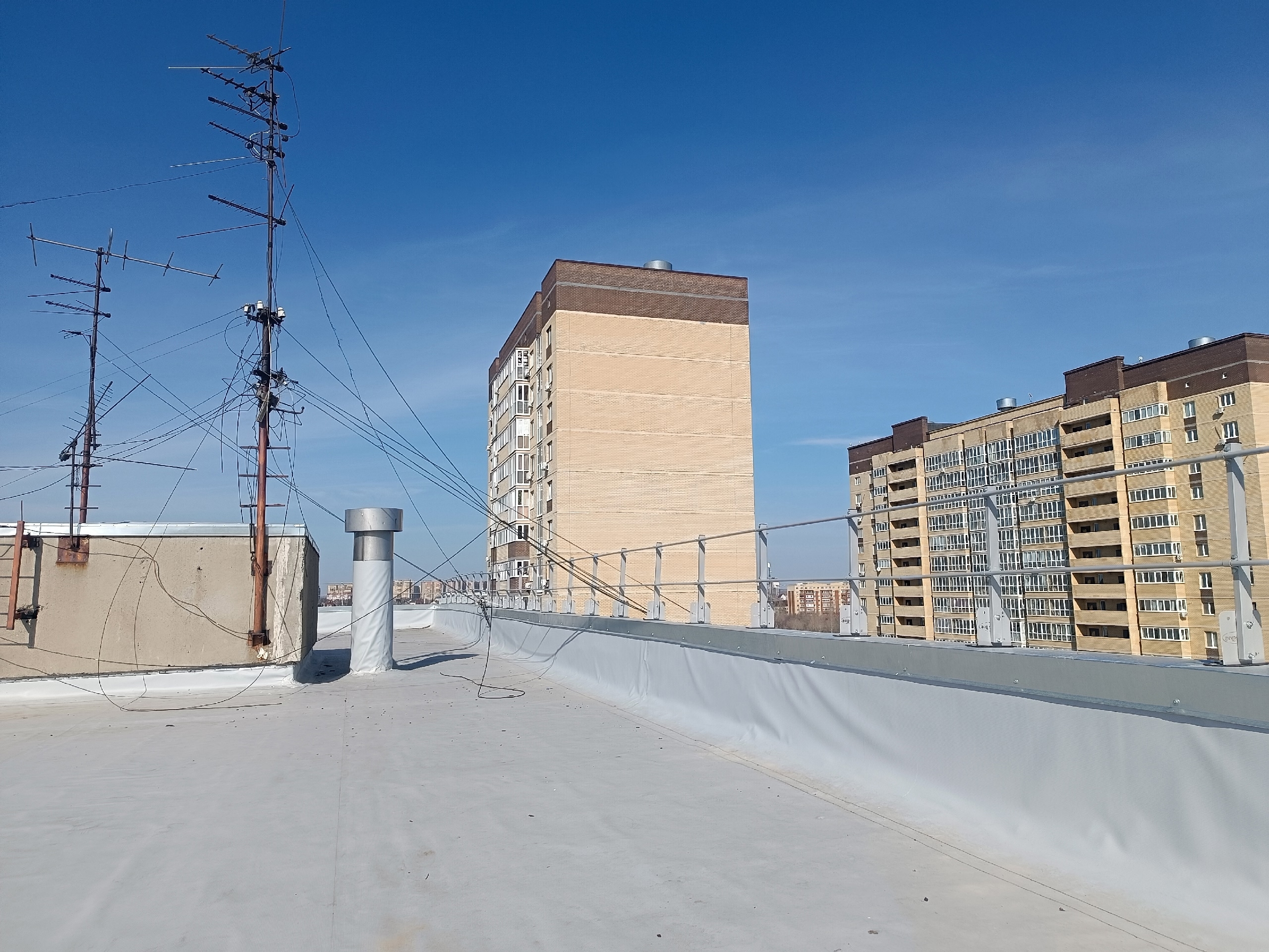 Красивая крыша и новая проводка: капитальный ремонт в регионе продолжается