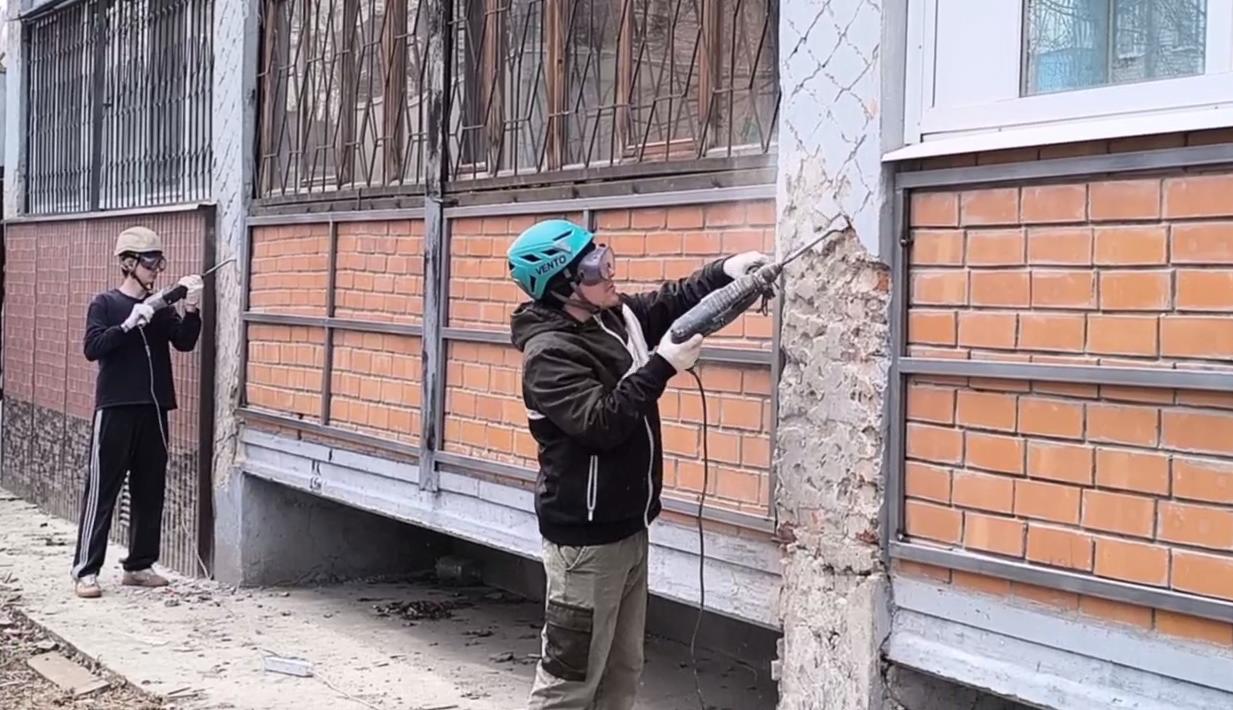 «Хорошее — всегда хорошо!» - жители дома на КПД в Тюмени оценили подход к капитальному ремонту фасада